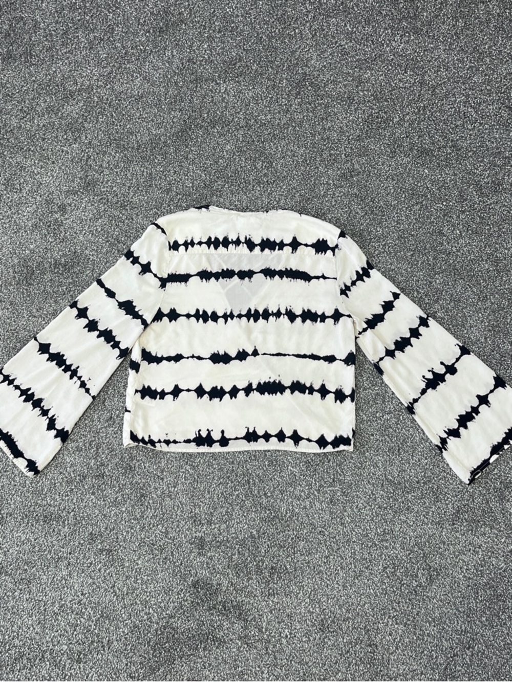 Lulu's Black & White Striped Wrap V-Neck Blouse Size S - Picture 4 of 7